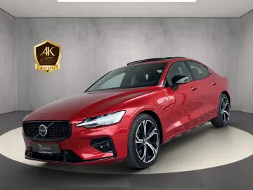 S60 ULTIMATE DARK*AWD*360° KAMERA*LED*HARMAN*