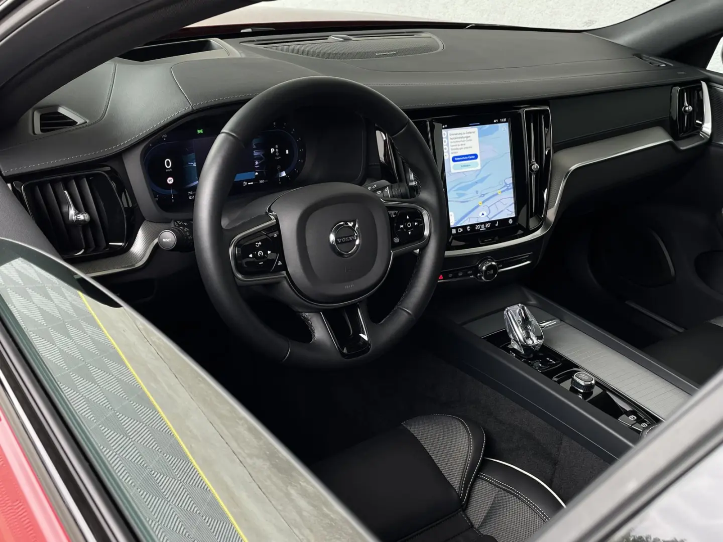 S60 ULTIMATE DARK*AWD*360° KAMERA*LED*HARMAN*