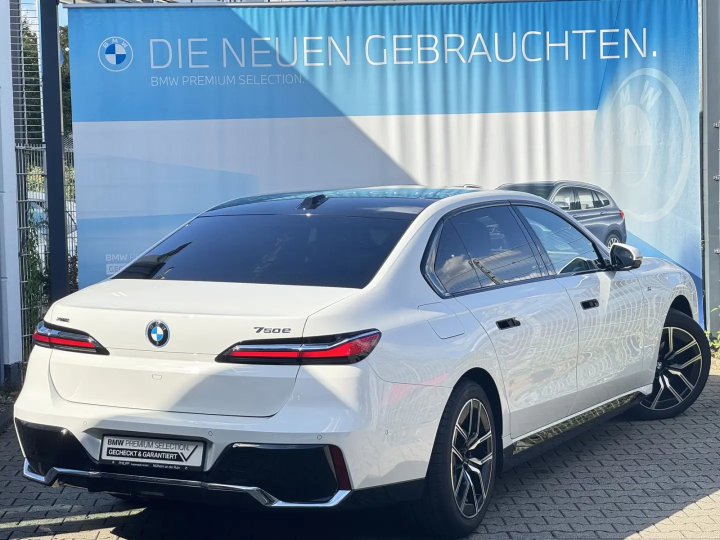 750e xDrive M Sport AHK PANO-SKY Massage Aut.Tür