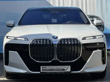 750e xDrive M Sport AHK PANO-SKY Massage Aut.Tür
