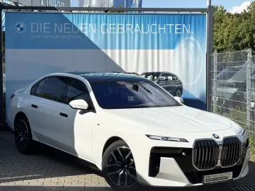 750e xDrive M Sport AHK PANO-SKY Massage Aut.Tür