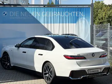 750e xDrive M Sport AHK PANO-SKY Massage Aut.Tür