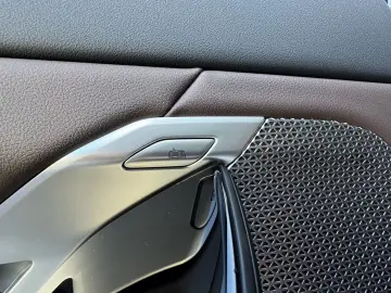 750e xDrive M Sport AHK PANO-SKY Massage Aut.Tür