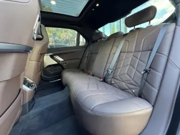 750e xDrive M Sport AHK PANO-SKY Massage Aut.Tür