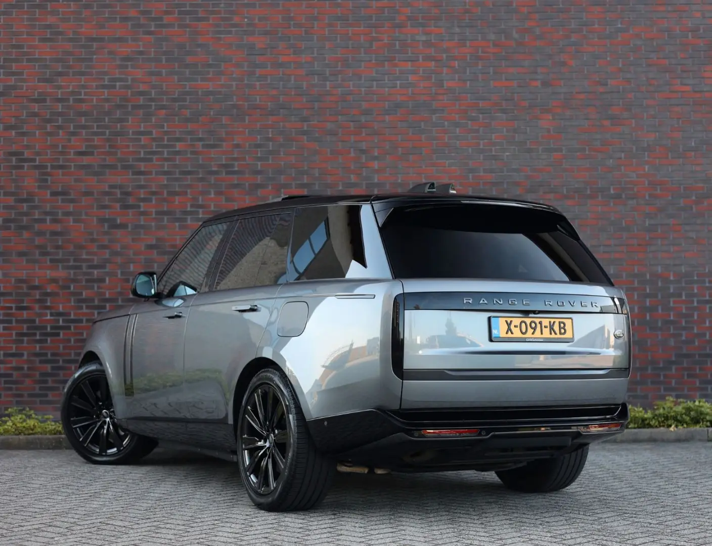 Range Rover P510e HSE | AHK - Clear Sight - HUD