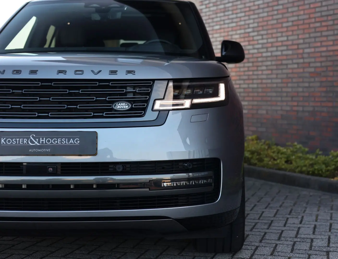 Range Rover P510e HSE | AHK - Clear Sight - HUD