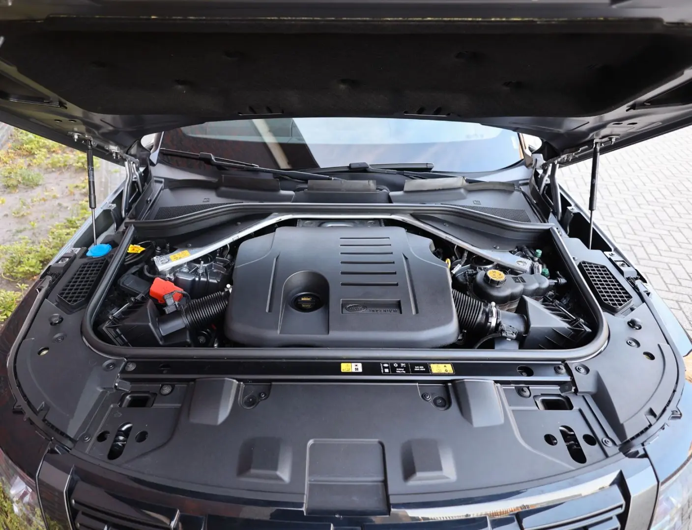 Range Rover P510e HSE | AHK - Clear Sight - HUD
