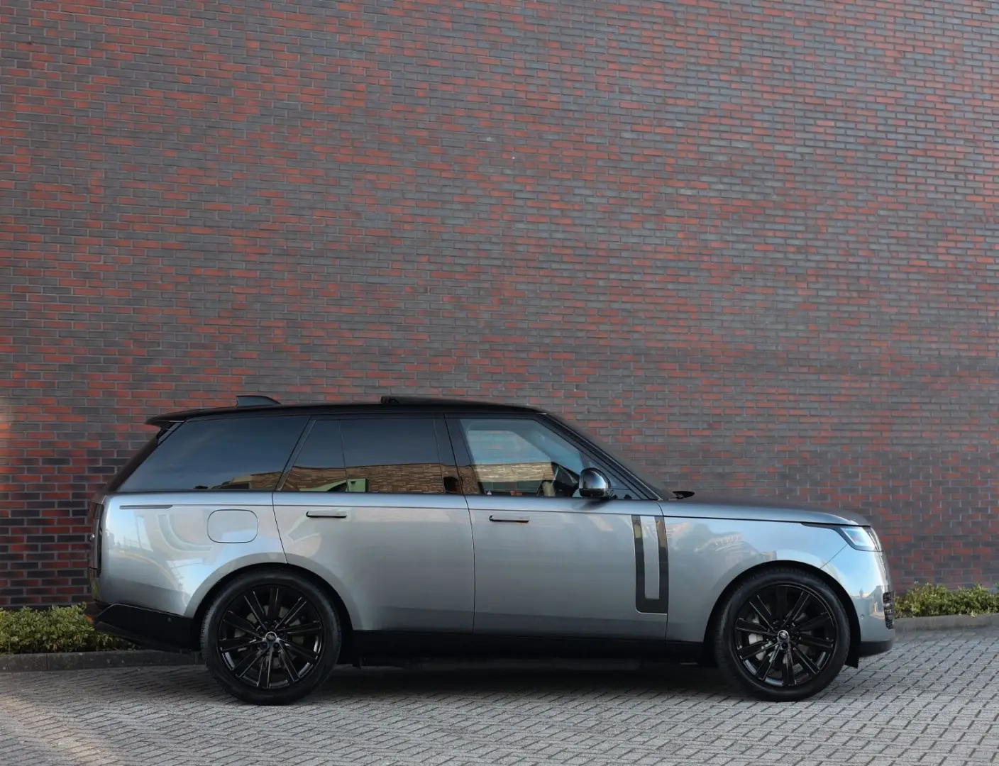 Range Rover P510e HSE | AHK - Clear Sight - HUD