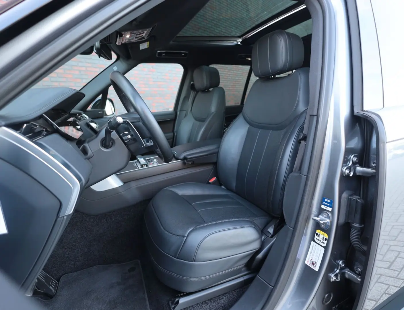 Range Rover P510e HSE | AHK - Clear Sight - HUD