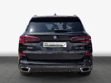 X5 xDrive45e