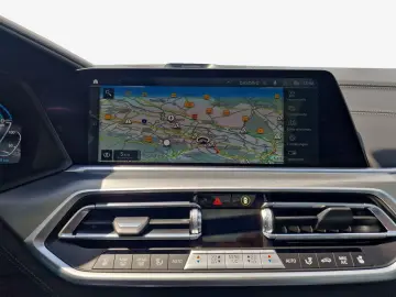 X5 xDrive45e