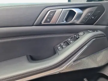 X5 xDrive45e