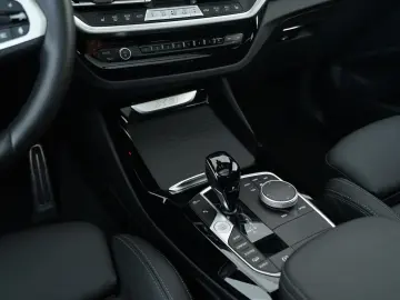 X3 xDrive 30i (M-Sport Navi LED AHK Pano H/K)