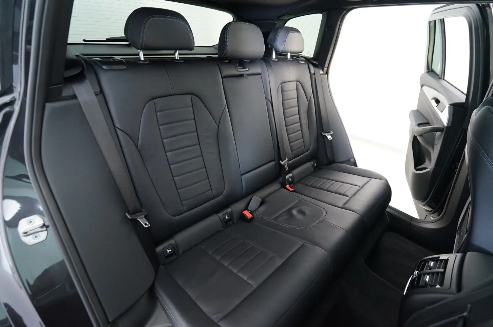X3 xDrive 30i (M-Sport Navi LED AHK Pano H/K)