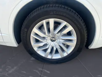 Touareg TDI R-Line AHK Adaptivfahrwerk HUD Pano