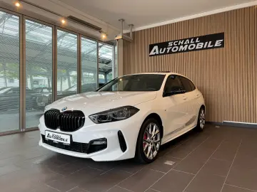 118i Edition Colorvision *M-SPORT/HUD/ACC/PANO*