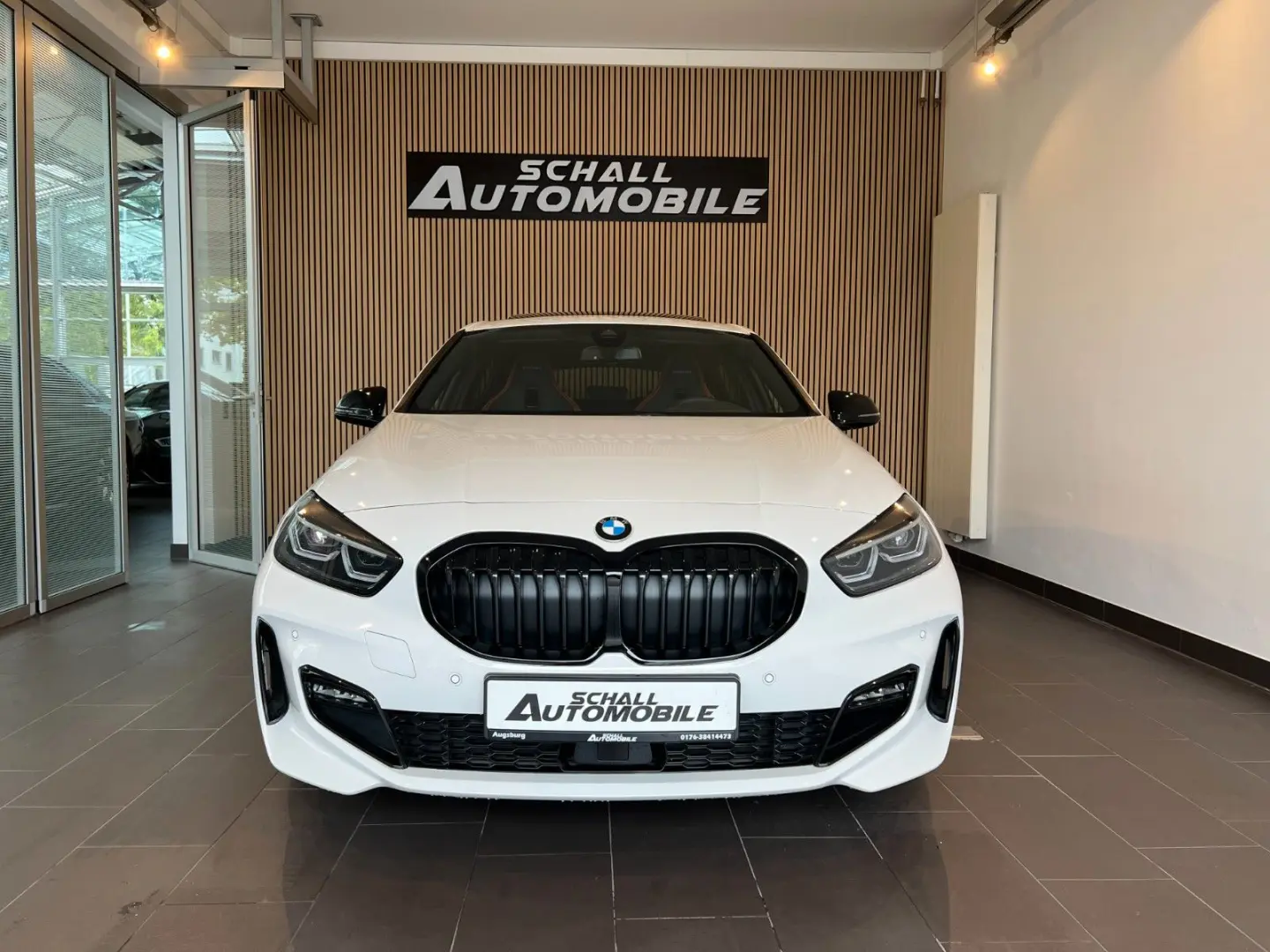 118i Edition Colorvision *M-SPORT/HUD/ACC/PANO*