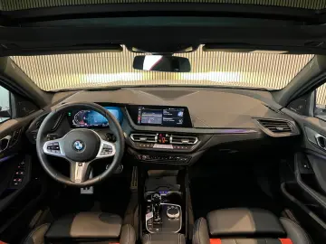 118i Edition Colorvision *M-SPORT/HUD/ACC/PANO*