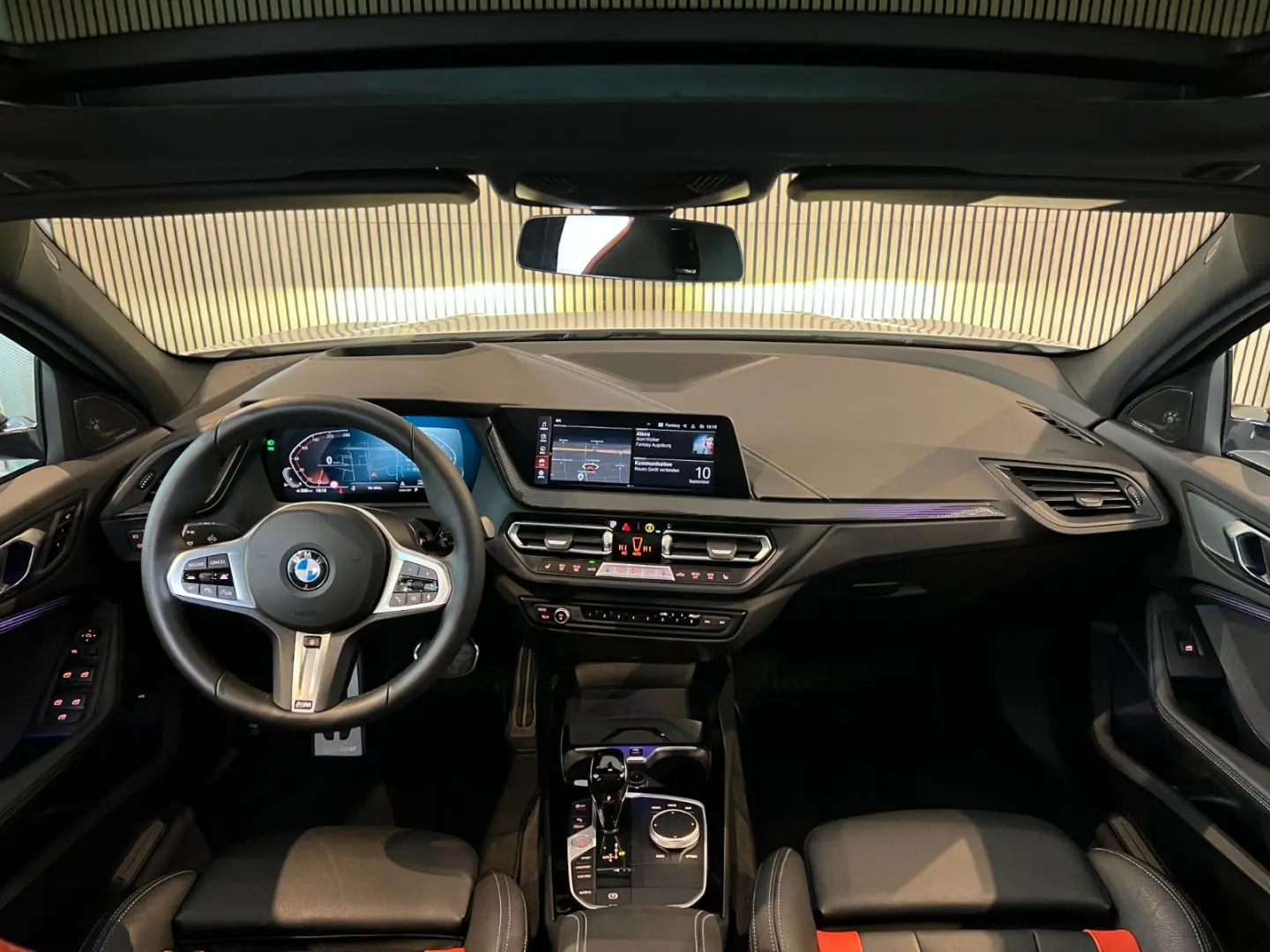 118i Edition Colorvision *M-SPORT/HUD/ACC/PANO*