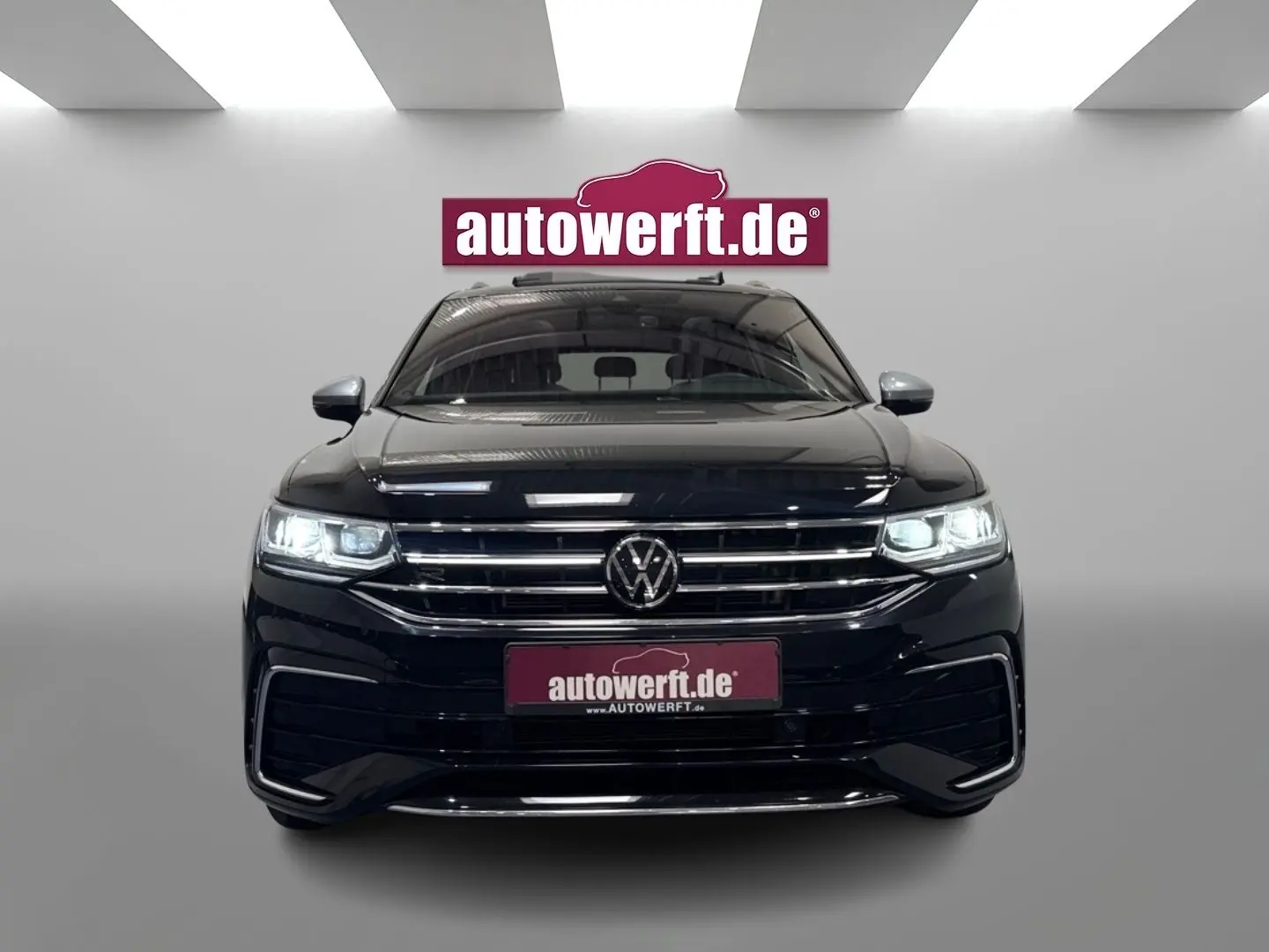 Tiguan Allspace 2.0 TSI 4M R LINE PANO AHK MATRI