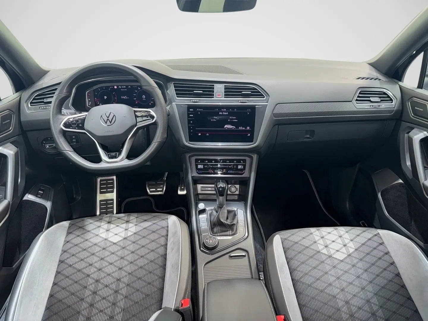 Tiguan Allspace 2.0 TSI 4M R LINE PANO AHK MATRI