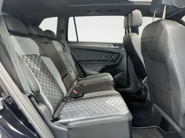 Tiguan Allspace 2.0 TSI 4M R LINE PANO AHK MATRI
