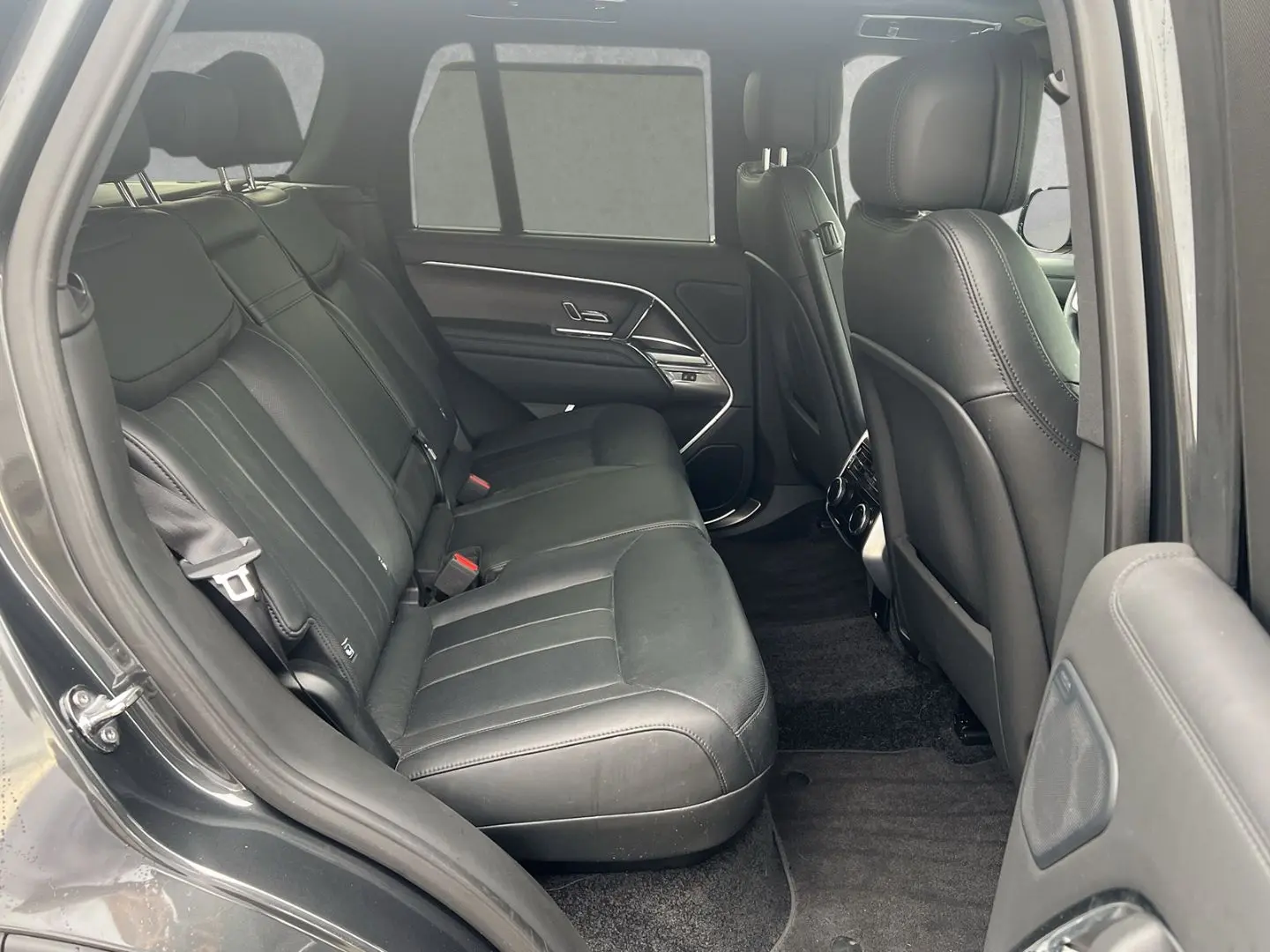 Range Rover HSE P460e,PanoSD,ShadowP,AHK,ClearSi