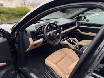 Porsche Cayenne E-Hybrid*AFIȘAJ PASAGER*