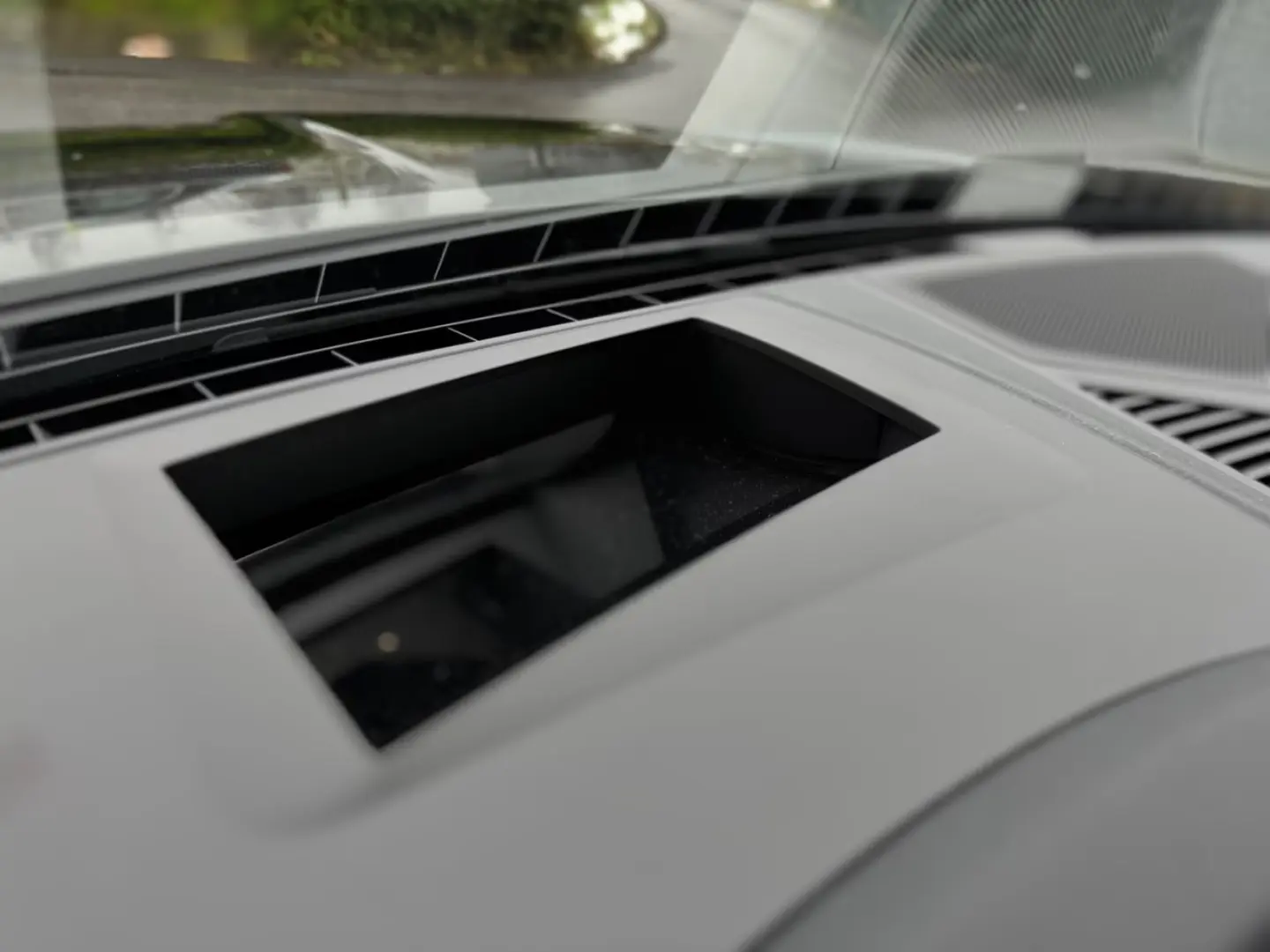 Porsche Cayenne E-Hybrid*AFIȘAJ PASAGER*