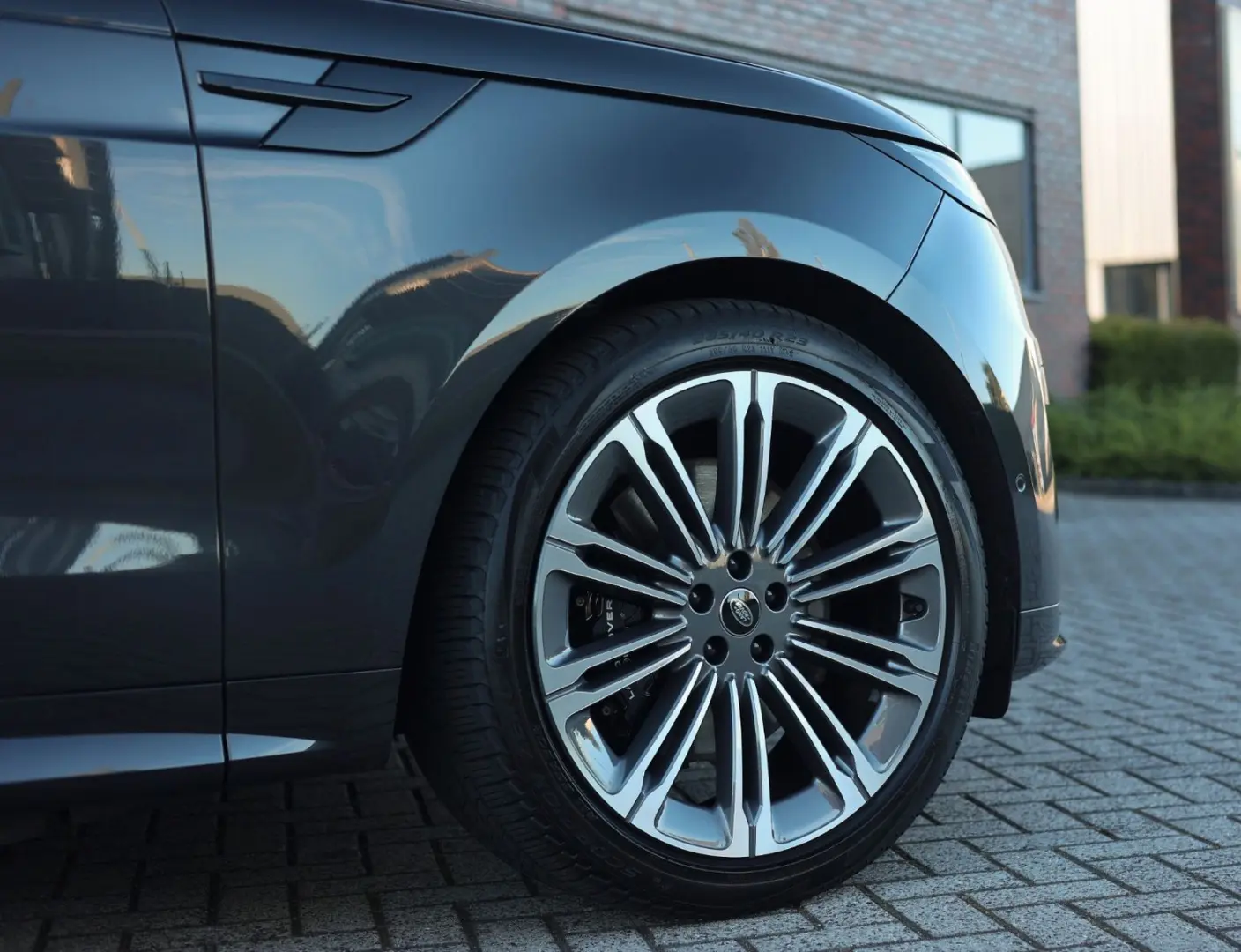 Range Rover Sport P460e HSE | AHK - 1. hand