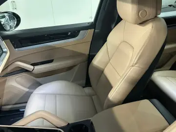 Porsche Cayenne  Facelift Nou