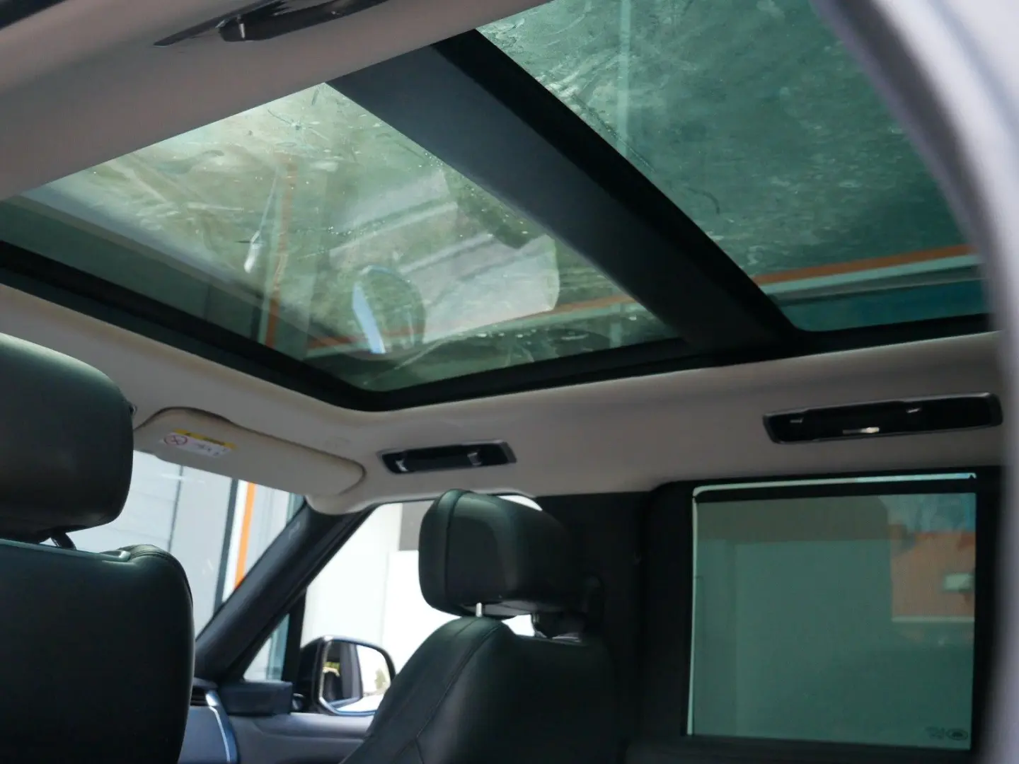 RR L460 D350 3.0 Panorama/ACC/HUD/4WS/Soft/24