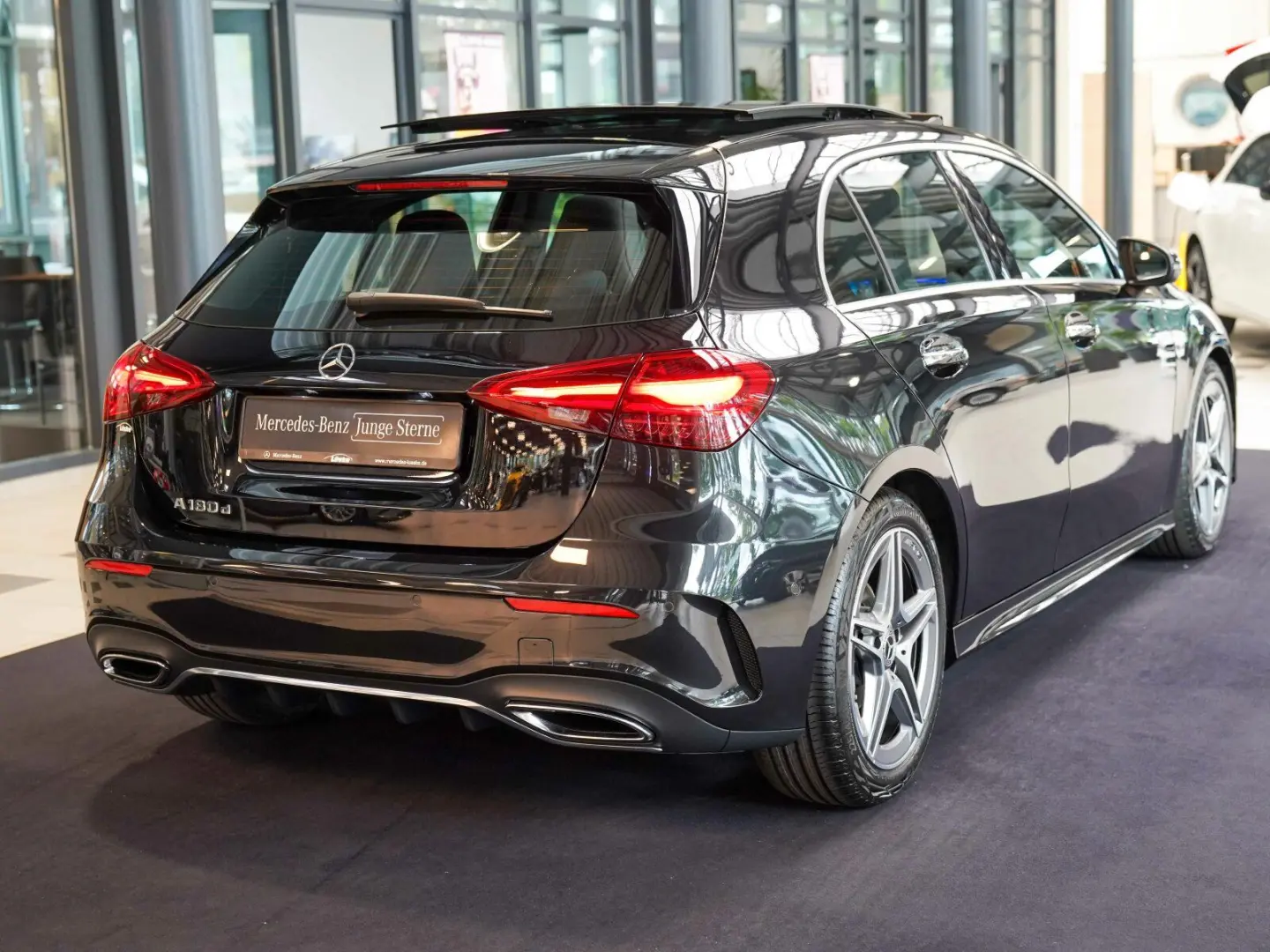 A 180 d AMG Line Panorama CarPlay Rückfahrkamera