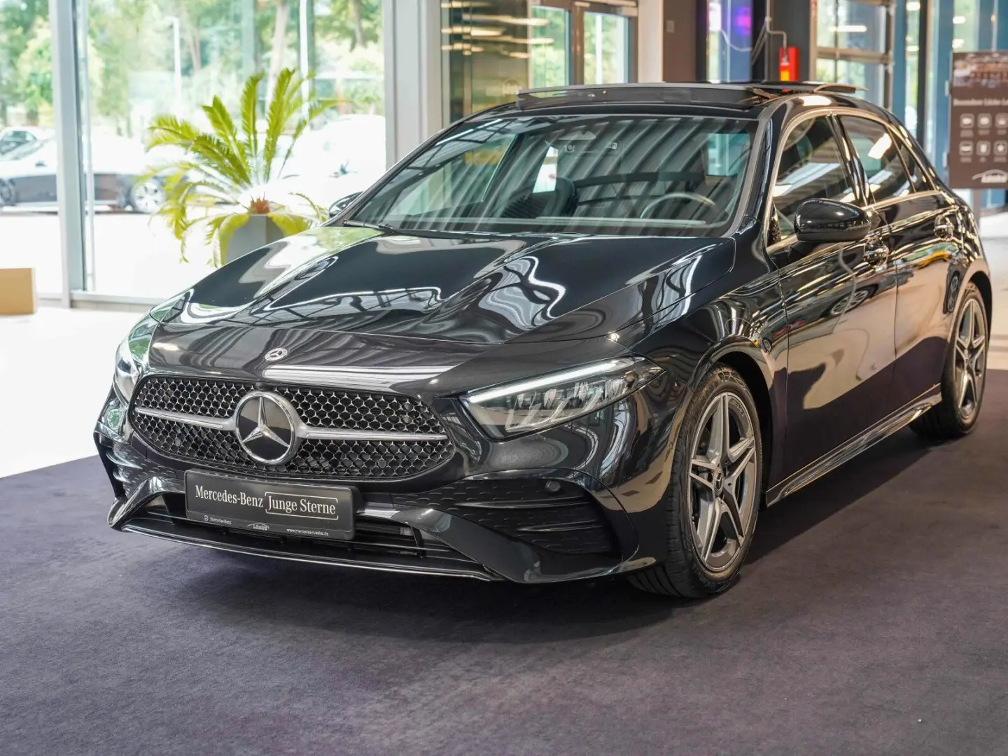 A 180 d AMG Line Panorama CarPlay Rückfahrkamera