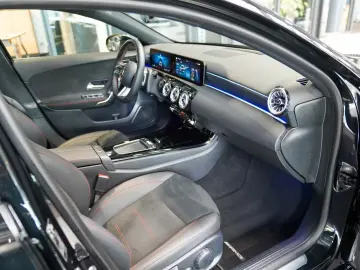 A 180 d AMG Line Panorama CarPlay Rückfahrkamera