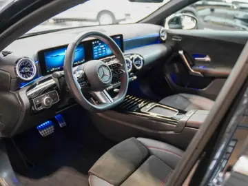A 180 d AMG Line Panorama CarPlay Rückfahrkamera