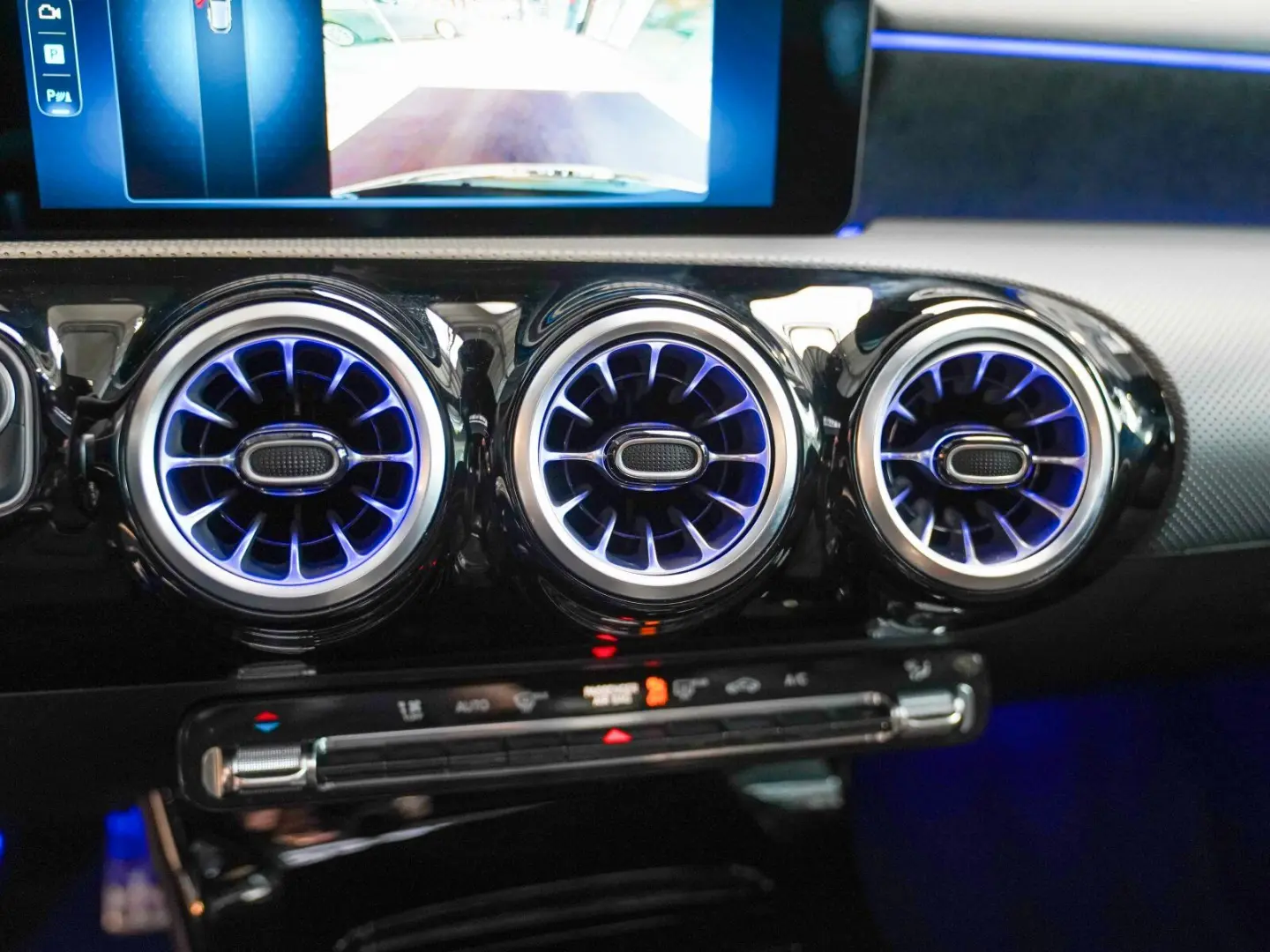 A 180 d AMG Line Panorama CarPlay Rückfahrkamera