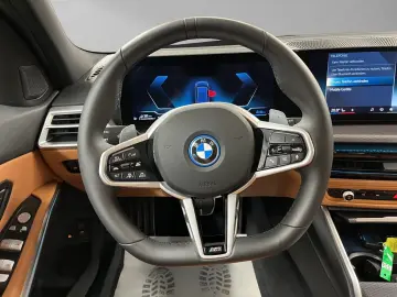 330e Touring M Sport 19