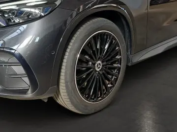 GLC 300 4M AMG AHK ACC Pano Memo HUD LED Burm.