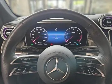 GLC 300 4M AMG AHK ACC Pano Memo HUD LED Burm.