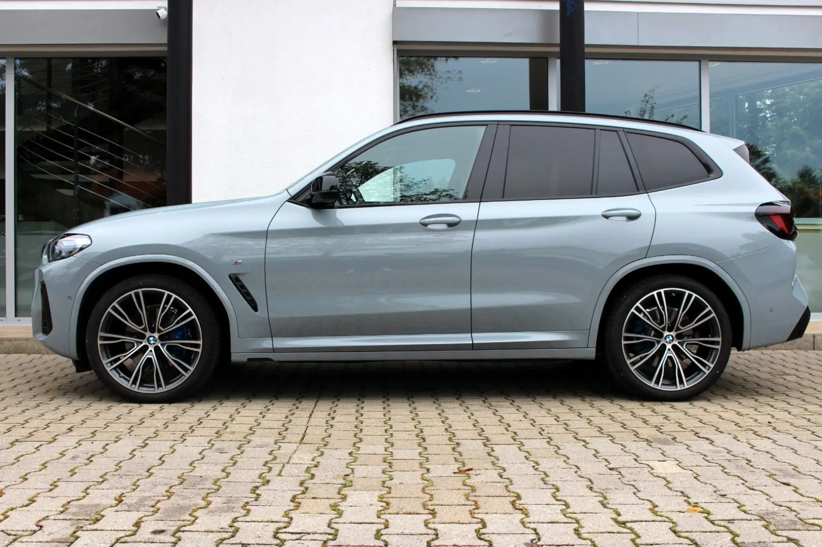 X3 M40i / ADAPT. M FAHRWERK / LASER / AHK / H&K
