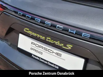 Cayenne Turbo S E-Hybrid Sport Chrono Hinterachs