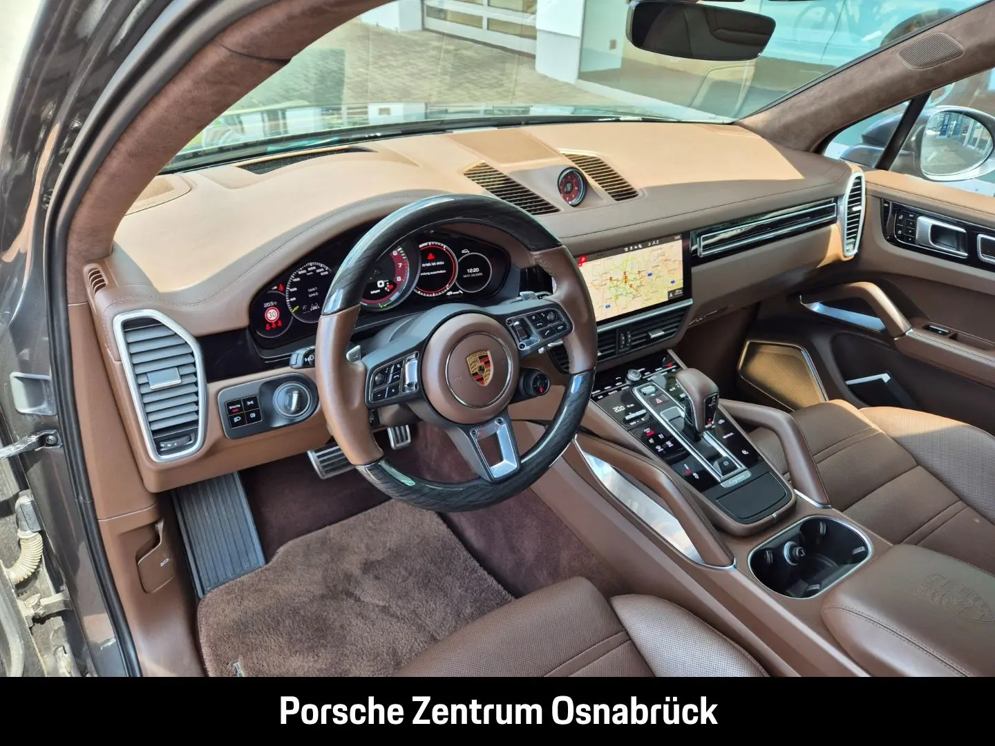 Cayenne Turbo S E-Hybrid Sport Chrono Hinterachs