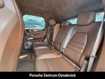 Cayenne Turbo S E-Hybrid Sport Chrono Hinterachs