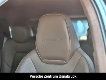 Cayenne Turbo S E-Hybrid Sport Chrono Hinterachs