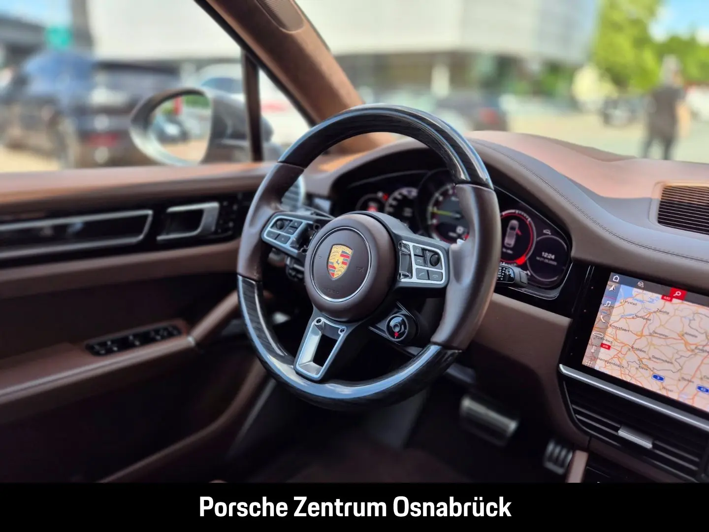 Cayenne Turbo S E-Hybrid Sport Chrono Hinterachs