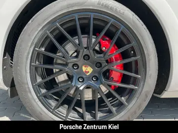 Cayenne GTS BOSE Surround-View Panoramadach LED