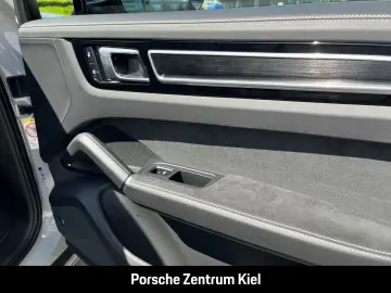 Cayenne GTS BOSE Surround-View Panoramadach LED