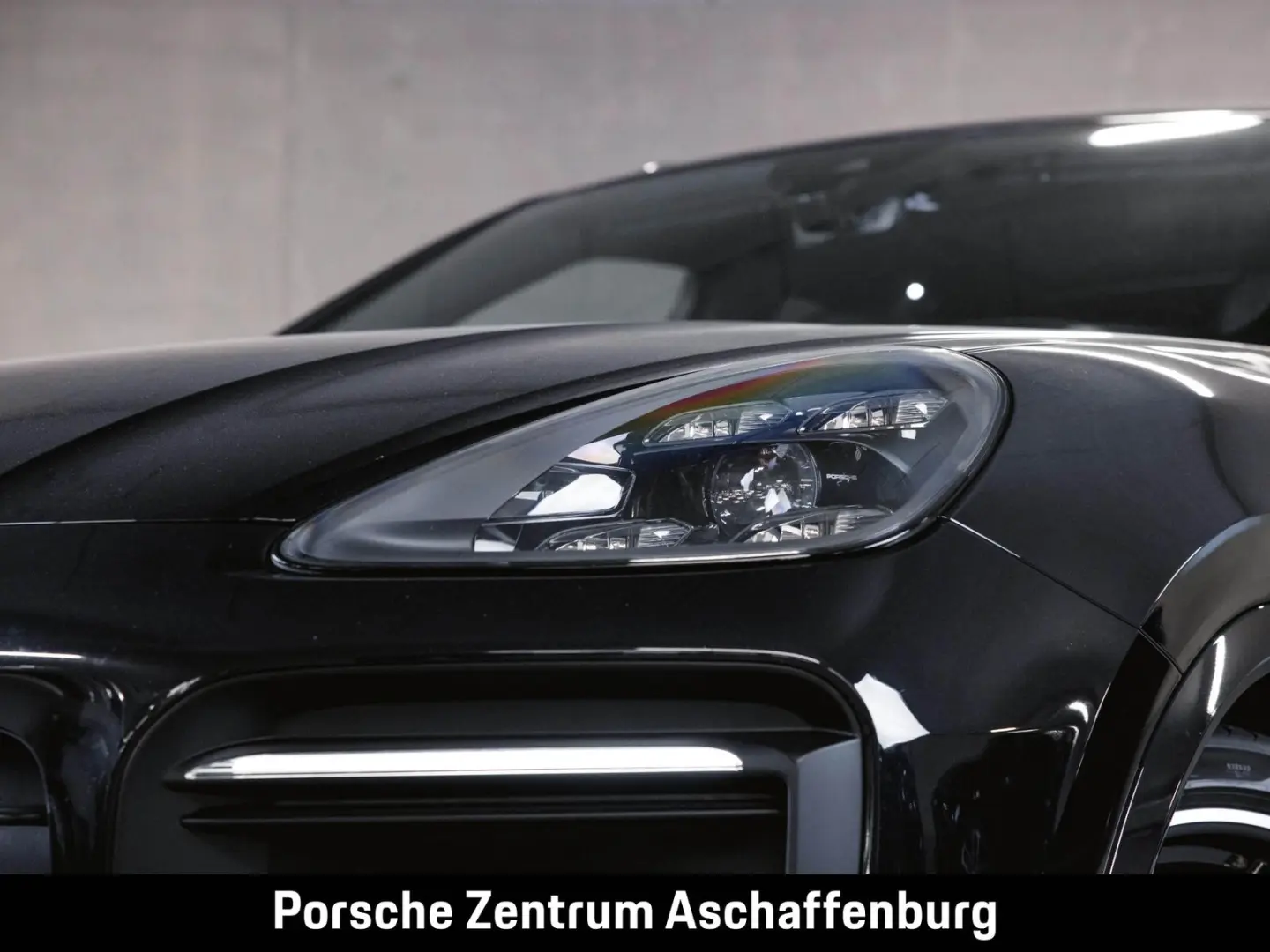 Cayenne E-Hybrid Panoramadach Luftfederung