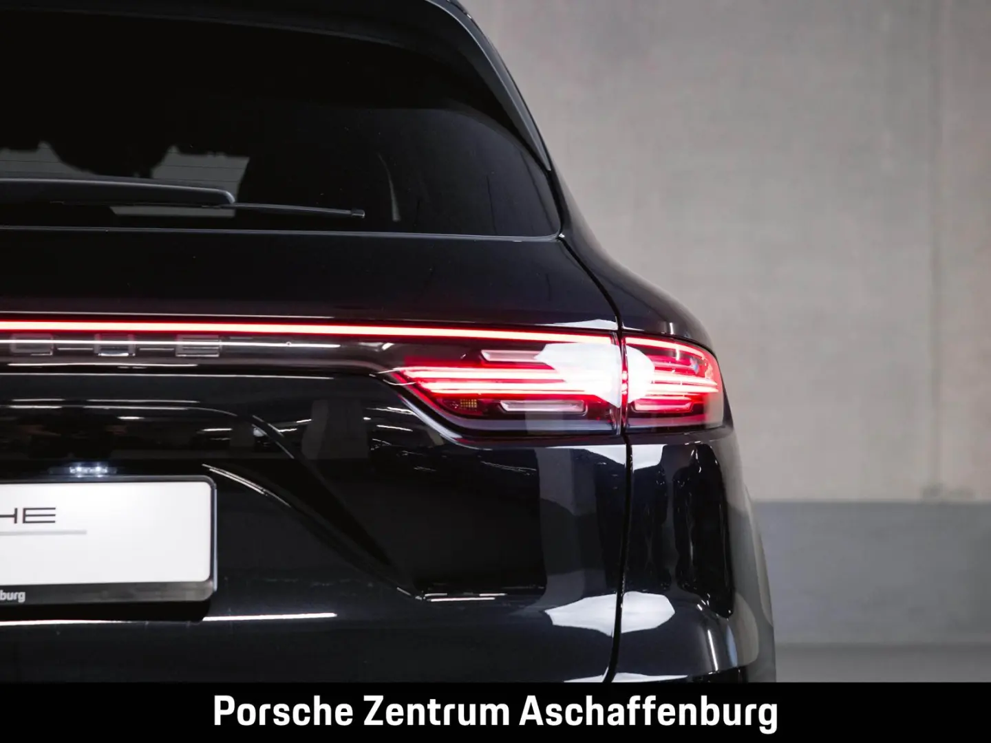 Cayenne E-Hybrid Panoramadach Luftfederung